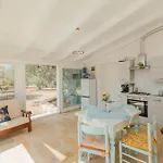 Trullo Tarantini Con Piscina Privata Latiano