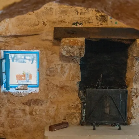 Trullo Tarantini Con Piscina Privata