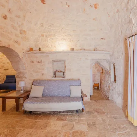 Appartamento Trullo Tarantini Con Piscina Privata Latiano