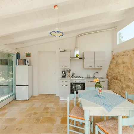 Trullo Tarantini Con Piscina Privata