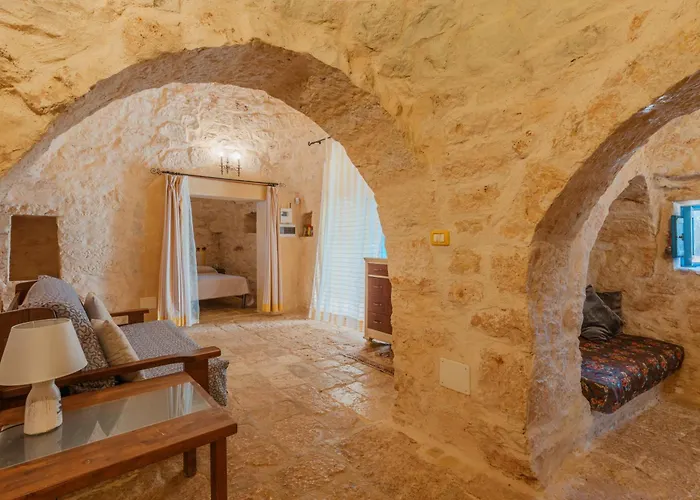 Trullo Tarantini Con Piscina Privata *