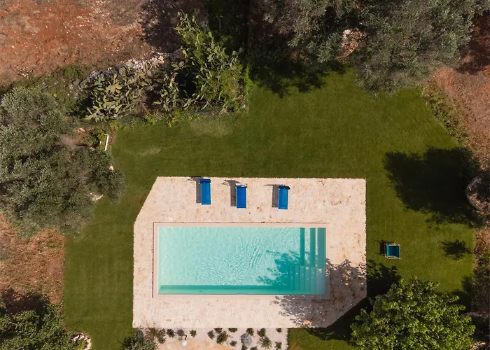 Trullo Tarantini Con Piscina Privata * Latiano